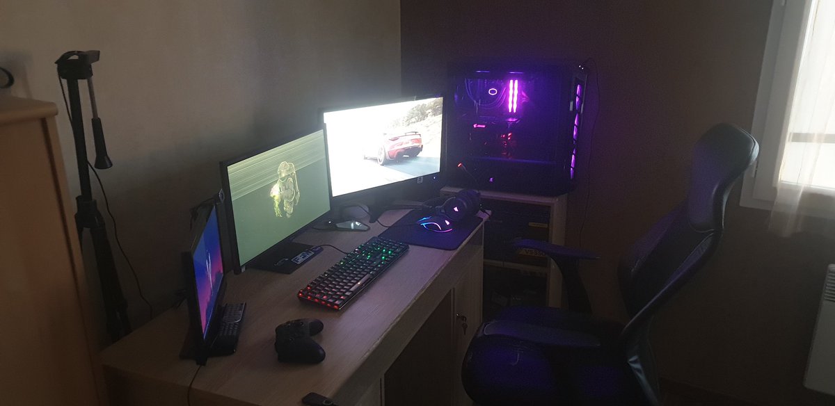 ZiWixTV's tweet image. Manque un peu de lumières 😅 #philipshue #smartlightning