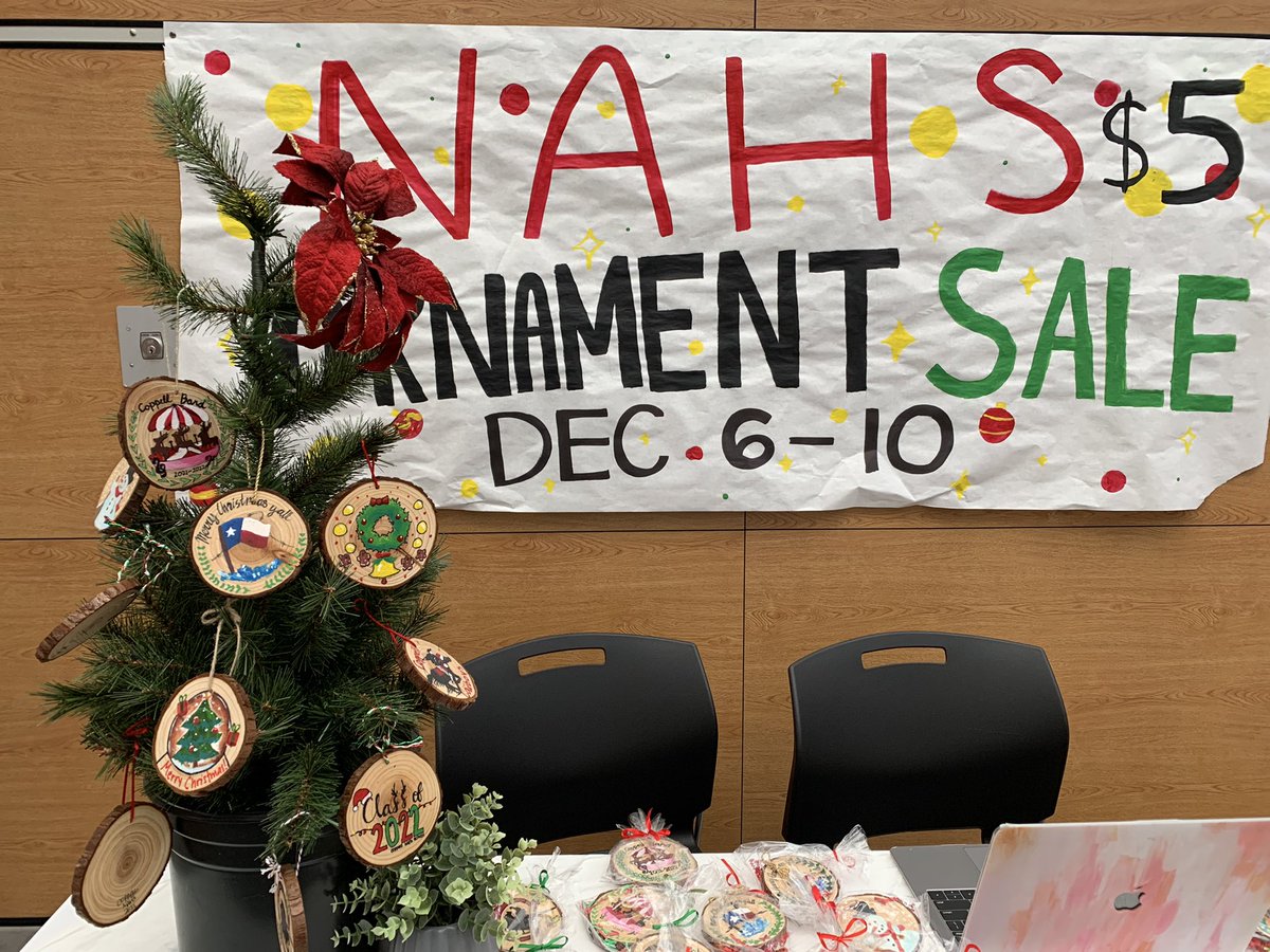 m_hauske's tweet photo. NAHS ornament sale begins today! We are selling hand painted ornaments before school and during lunches all week! #CHSRelentless #CHSArt @CoppellHigh @CoppellFineArts @CoppellNAHS https://t.co/XWw8K0O8Z9