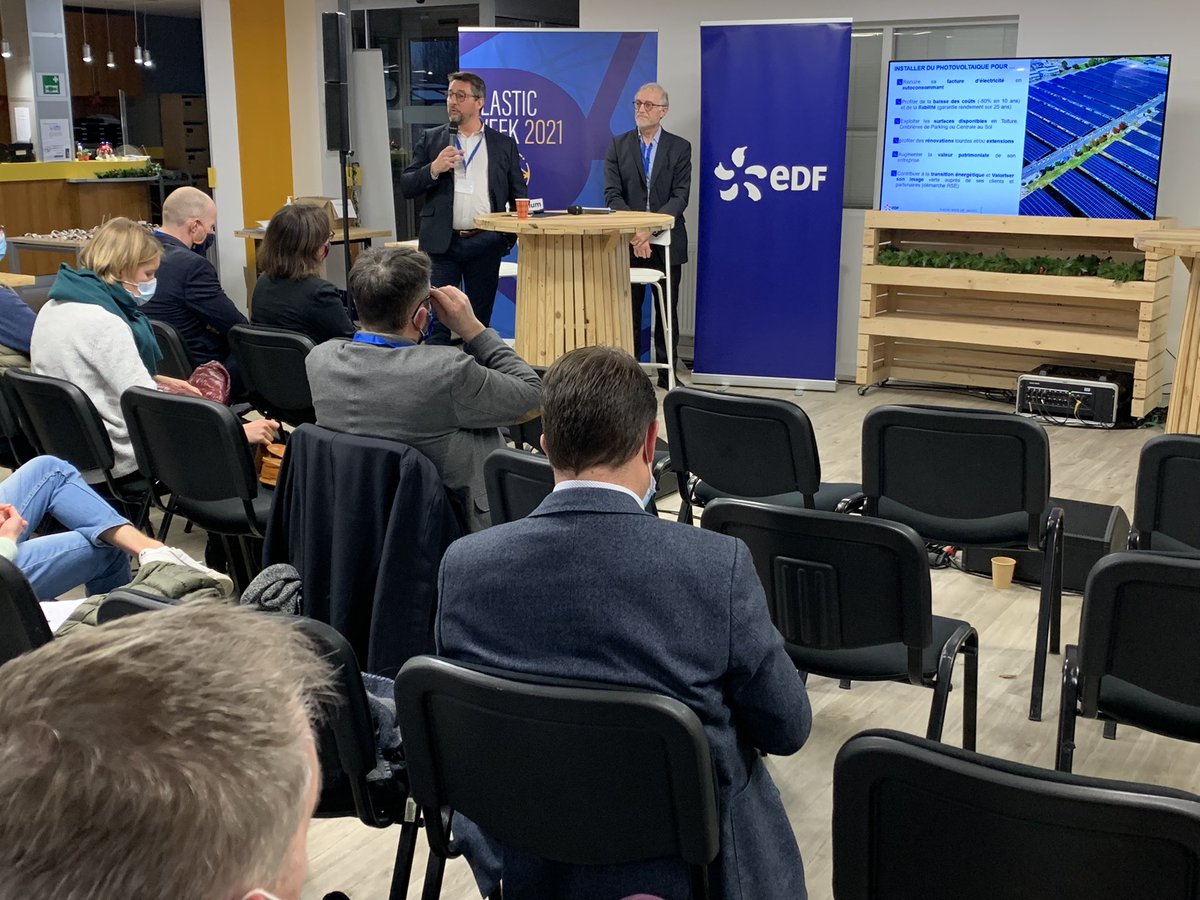 EDF_HDF's tweet photo. #EnDirect du @groupevitamineT où se déroule ce lundi 6/12 la #PlasticWeek organisée par @plastium
➡️ Intervention des experts @EDF_Entreprises sur les méthodes pour décarboner ses process avec un focus sur l’#autoconsommation solaire
Et en ligne sur https://t.co/u8Lk22rVlw https://t.co/msefy9u4Xp