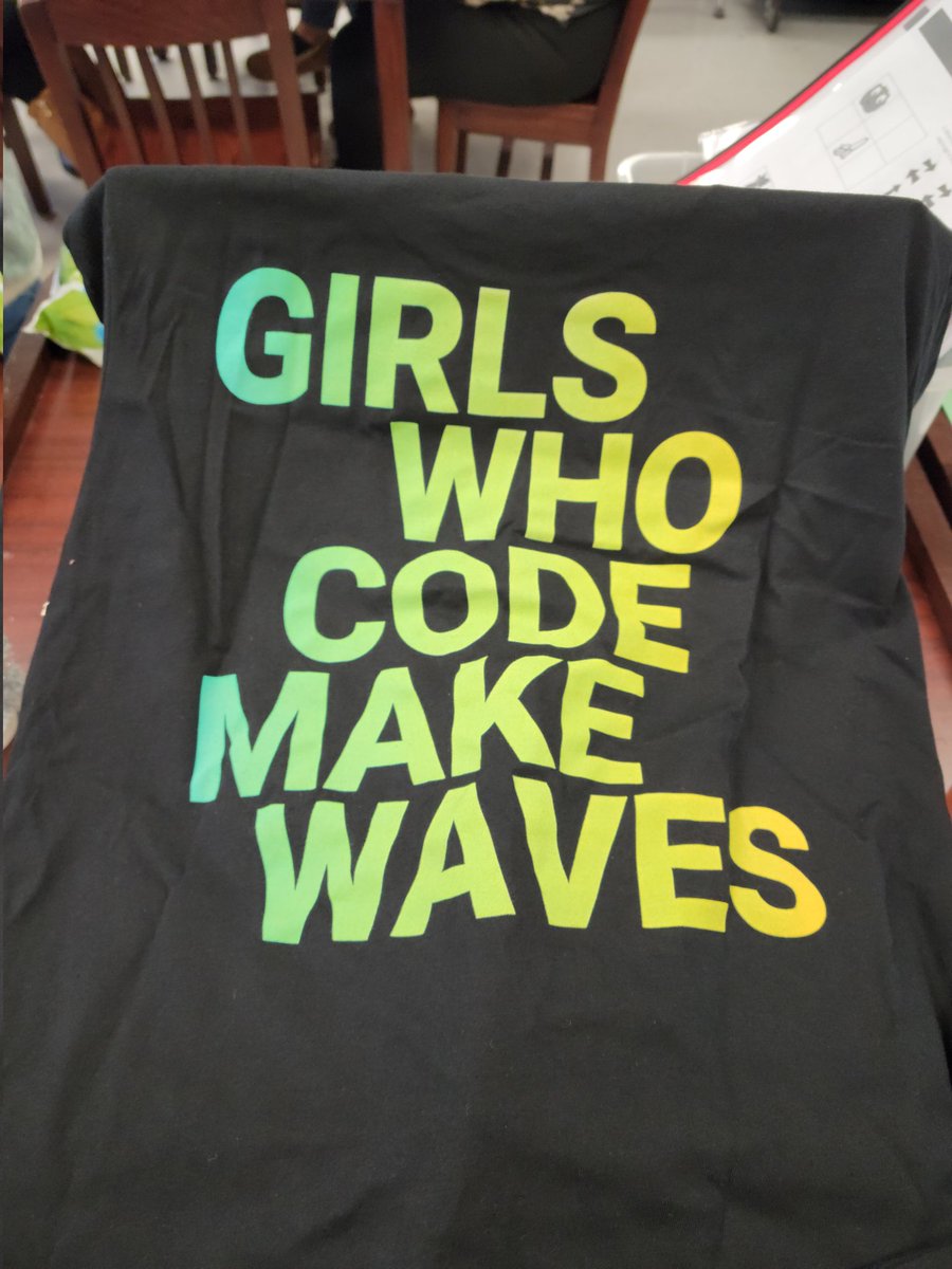 ChrisSalt9's tweet image. Started off #CSEdWeek on the best foot with a delivery from @GirlsWhoCode #excited #ComputerScienceEducationWeek @ladybug548 @ValerieBrock24