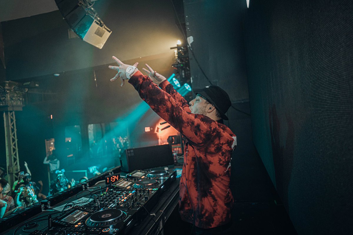 noneothervisual's tweet image. Saturday Night was🔥 @irispresents #noneothervisuals