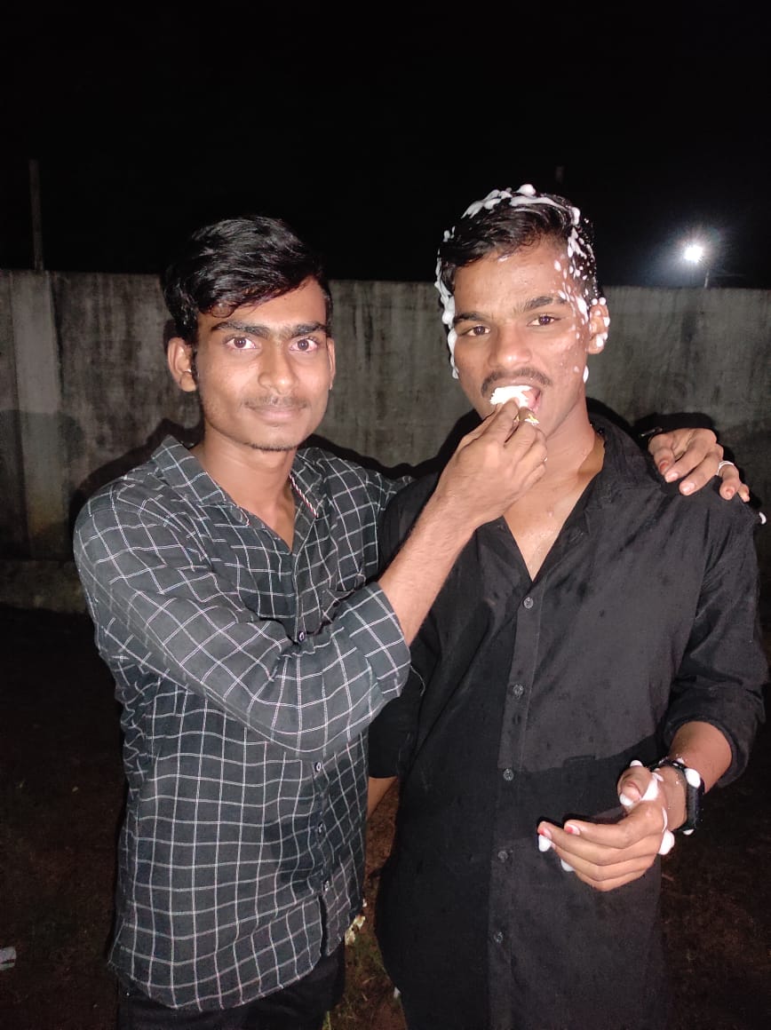 AnilLacky's tweet photo. Babai ba day pic...
.
.
.#bday #FortniteFlipped #FortniteFlipped #nftcollector #SUPERSTAR #facion #nftcollector #Formula1 #SaudiArabianGP #PushpaTrailerDay #vijayanagaram #btsoninstagram https://t.co/AmmOD9jkni