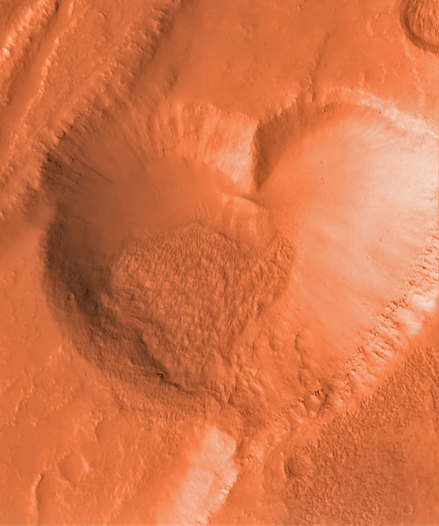 ineed__spacee's tweet photo. Heart of #Mars ♥ https://t.co/7Avd06Xgwp