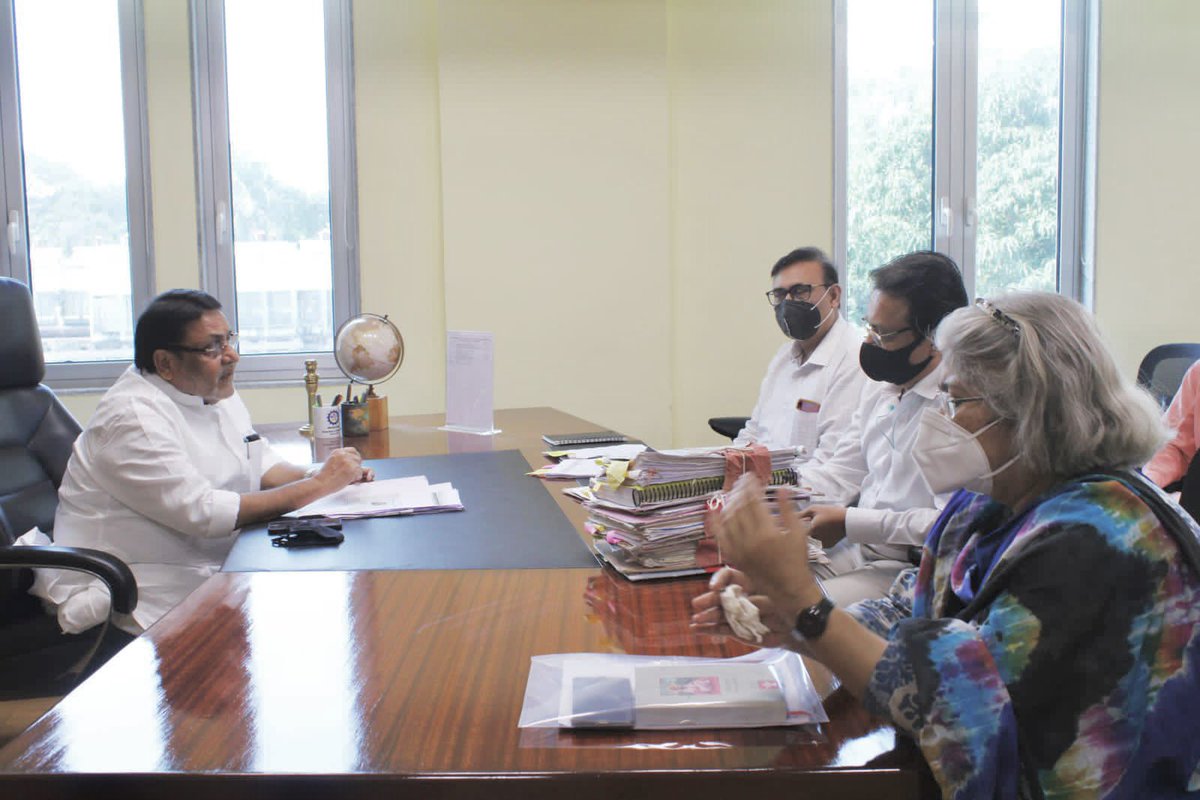 nawabmalikncp's tweet photo. आज मंत्रालयात हज कमेटीच्या कामाकाजाची आढावा बैठक पार पडली.
या बैठकीत नागपूर हज हाऊस येथे एमपीएससी गाईडलाईन सेंटर सुरू करण्याबाबत, कक्ष अधिकाऱ्याची नेमणूक, औरंगाबाद हज हाऊसचे बांधकाम लवकरात लवकर पूर्ण करावे, 
(१/२)
#HajCommittee
#Maharashtra https://t.co/shfRdPTD95