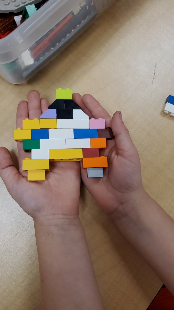Mrs.Whitlock's STEAM Class tweet media