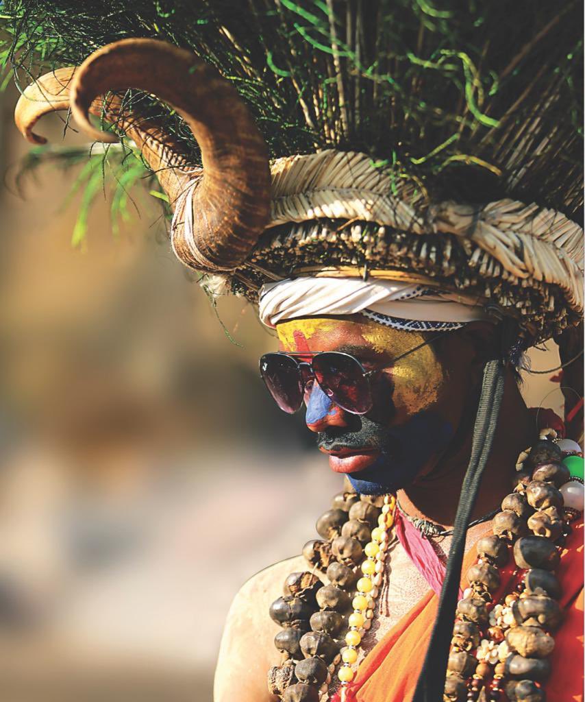 The profits received from the  book sale will directly go to ITDA Utnoor, to help the adivasis preserve their beautiful culture, age old arts and crafts. Please retweet and spread the word

The book is available online amazon.in/GUSSADI-CELEBR…