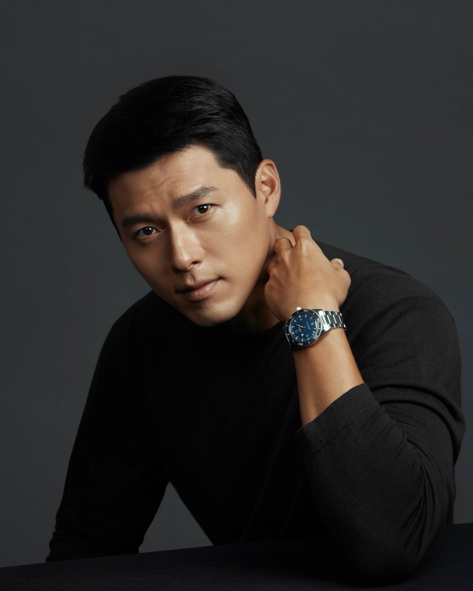 omegawatches's tweet photo. #HyunBin cuts a dash with his Seamaster of choice. https://t.co/nlEsvuyFWs 

#OMEGAMyChoice https://t.co/Jnd2fVJZXl