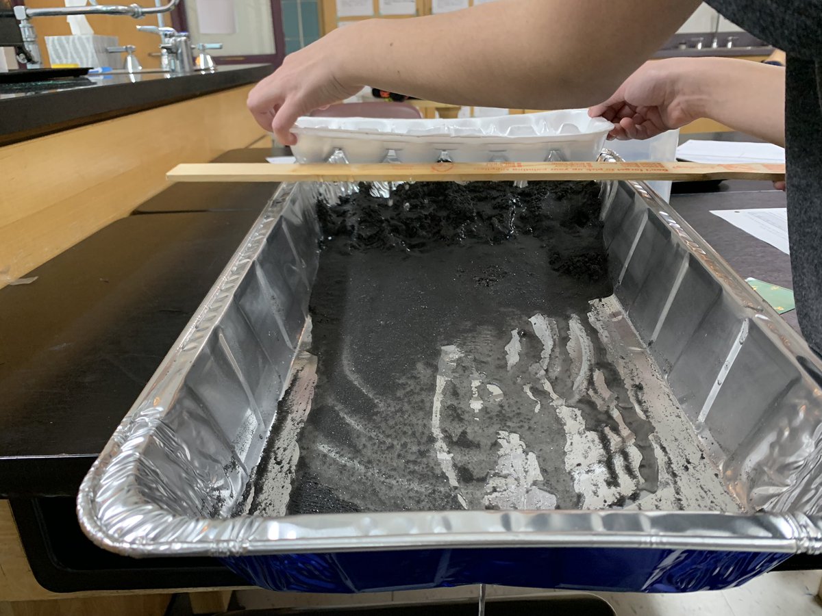 MsMichels117's tweet photo. Kicking off our Earth Science unit with some stream table challenges! #sciencerocks @HurleyMiddle https://t.co/AbraHh5g0X