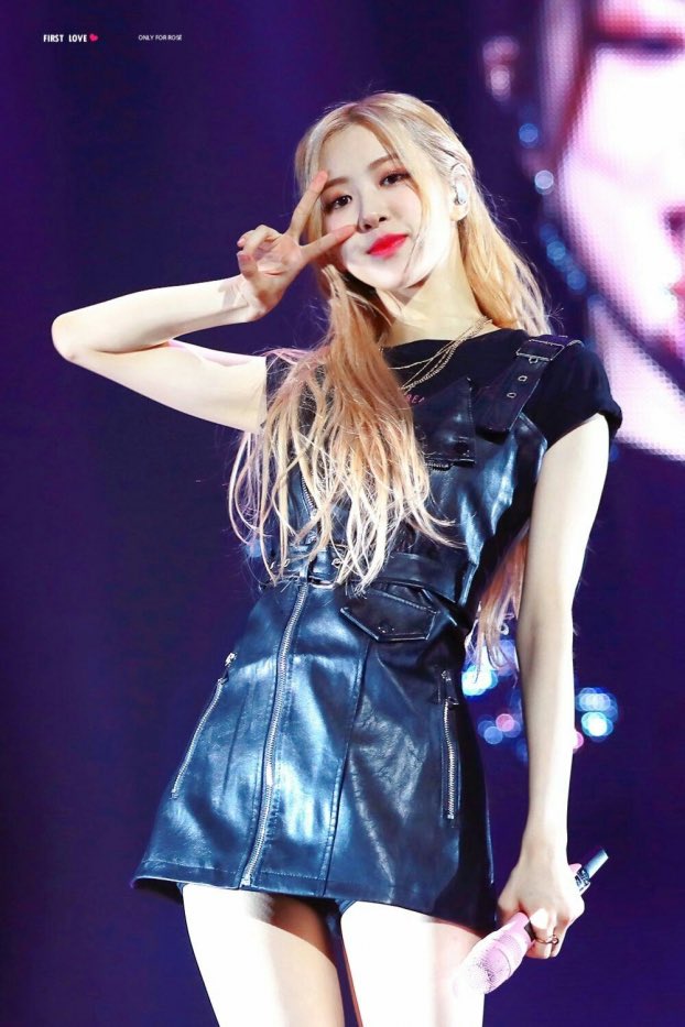 Vote nhiệt tình cho Rosé nha mn ơi !! Fansé ơi đừng nản chí đừng lơ là nx 😢🌹
I vote #MAMAVOTE #rosé