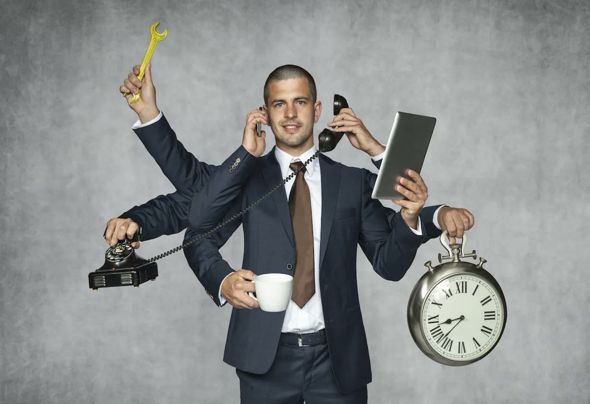 TEKOLuzern's tweet photo. Kennst Du es auch, wenn die Pendenzen-Liste scheinbar unendlich lang wird und Du nicht weisst, womit Du anfangen sollst? Im Blogbeitrag zeigen wir Dir Zeitmanagement-Methoden und Tools, die Dich stressfrei durch die Weiterbildung bringen.
https://t.co/xeM0Kg2My8 https://t.co/3HPsnauUV8