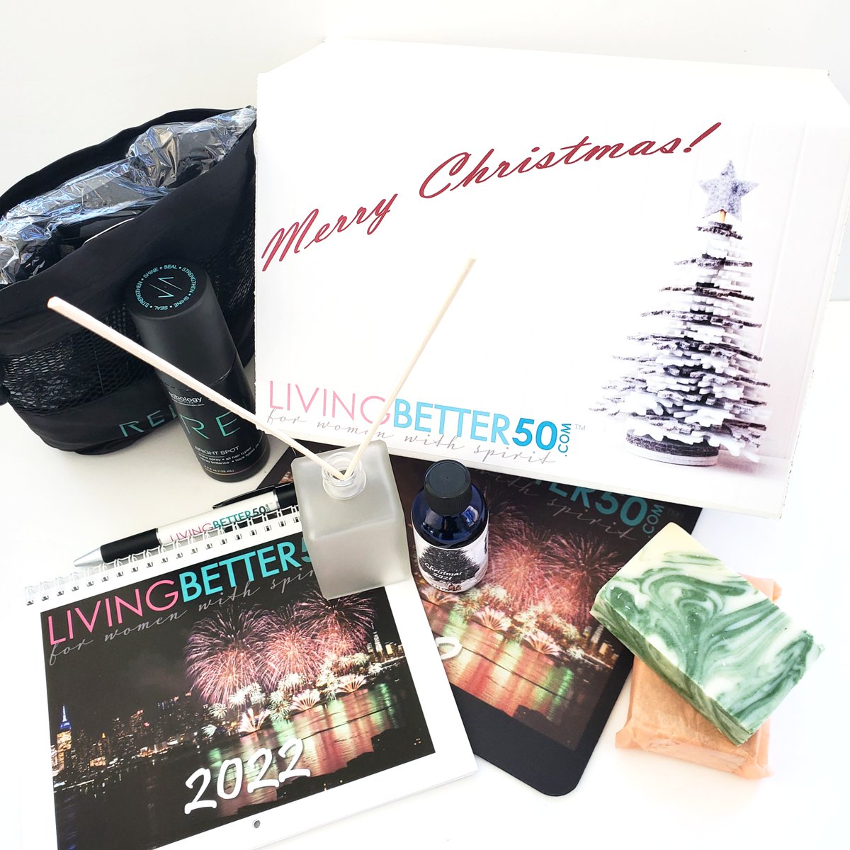The Best Subscription Box for Women Over 50
gift guide 2021Receive the Best of Beauty, Fashion, Fitness, Health, Home, and Faith Surprises for Women over 50 monthly! 

#subscriptionbox #women #womenover50 #subscriptionboxforwomen #livingbetter50 #livingbetter