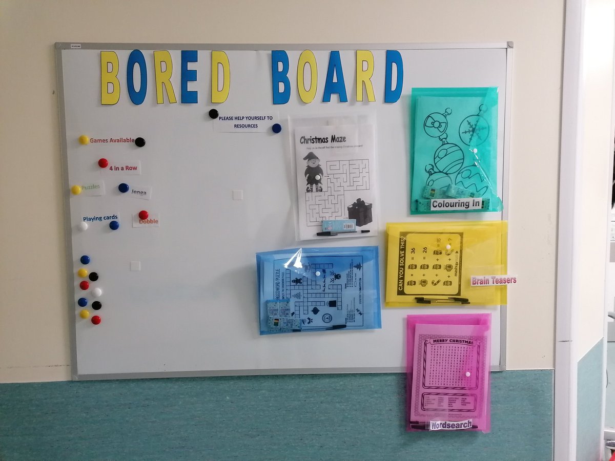 punc22louisem's tweet photo. Christmas activitys on the bored board #activitys #staffandpatients #wellbeing #mindhappy #ICU @RCHTWeCare https://t.co/DeexRq1SEP