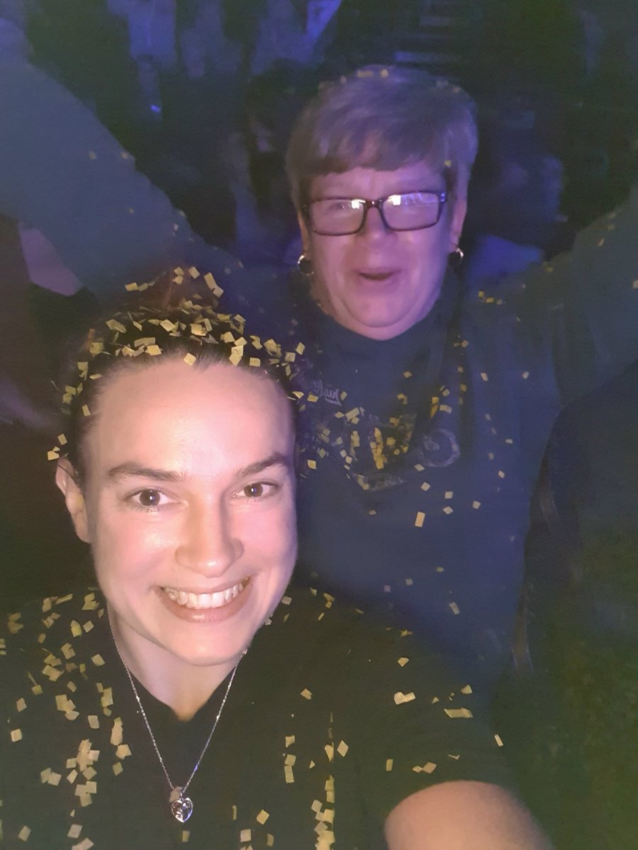 jamie_lea22's tweet photo. Literally no words could describe how it felt to be back singing and dancing to our @GaryBarlow 🥰🎼 https://t.co/21pMZFngNN