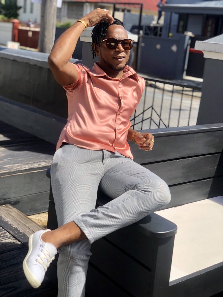 brewsteran's tweet photo. Hello 35yrs!🎈🥳 Let’s get the show on the road!✌🏾 https://t.co/nd0cLnYZTs