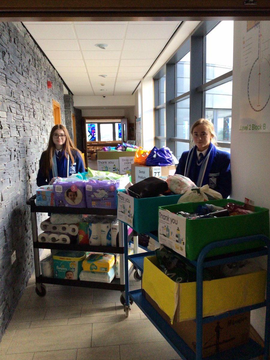 AGS_HSC's tweet photo. THANK YOU! Last year we donated 85kg of products to @HygieneBank, and today we donated 207kg!! 👏
Thank you to everyone who donated, to Yr 14 HSC pupils for sorting and boxing the donations and our prefects Meadhbh and Amy-Rose for co-ordinating this collection! @assumptionlive https://t.co/OvCKWirFxN