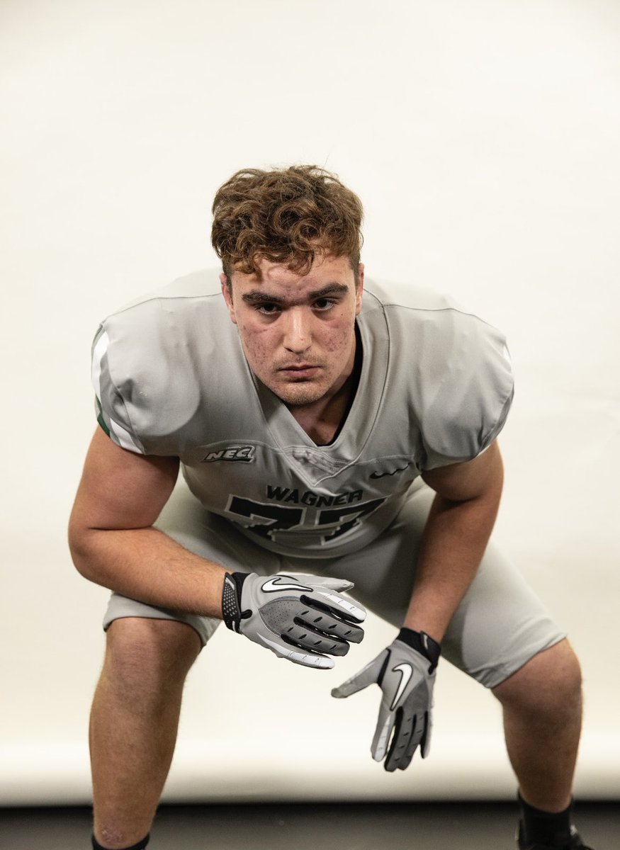 JustinFederico2's tweet photo. Wanna thank @Wagner_Football for amazing official visit this past weekend. It was truly so much fun can’t wait to be apart of the program🦅 #letsfly @Jmunce30 @FBCoach_Sino @tommasella @CoachPJ_Arcuri https://t.co/IJEWrSW8Qd