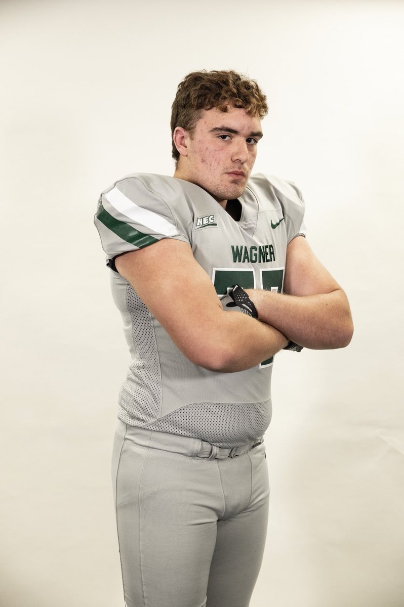 JustinFederico2's tweet photo. Wanna thank @Wagner_Football for amazing official visit this past weekend. It was truly so much fun can’t wait to be apart of the program🦅 #letsfly @Jmunce30 @FBCoach_Sino @tommasella @CoachPJ_Arcuri https://t.co/IJEWrSW8Qd