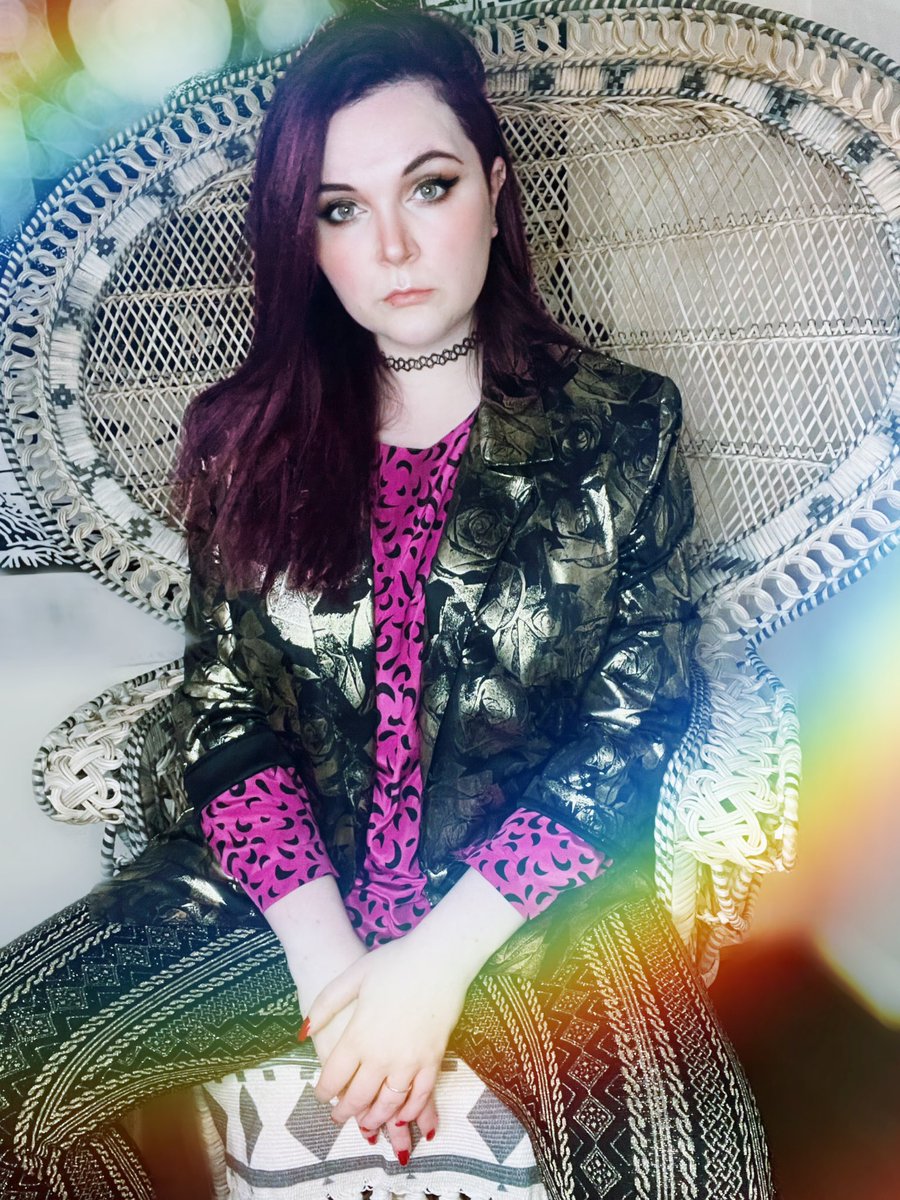 ailsarocks's tweet photo. I am totally obsessed with the way that @FionaNova poses… so I tried to channel the essence of their badass-ness and confidence in my latest fashion shoot for work. Empowering is the wordddd. ❤️ https://t.co/5QeMEKKwvw