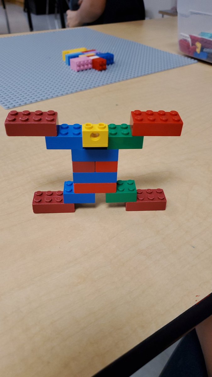 Mrs.Whitlock's STEAM Class tweet media