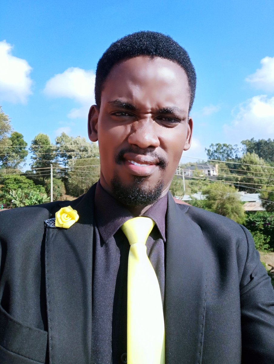 ds_ole's tweet photo. →“In the journey of life, don't let the pressure of those eating their harvest make you eat your seeds...” You better wait on God because life is in phases while men are in sizes!
#Simintei💐💜
#IAmOlakira🌠🇰🇪 https://t.co/mK1OmvI37T