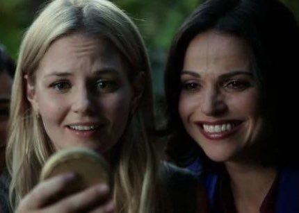 maggieswanmills's tweet photo. Neverland SwanQueen > https://t.co/es9Tkl7zzg
