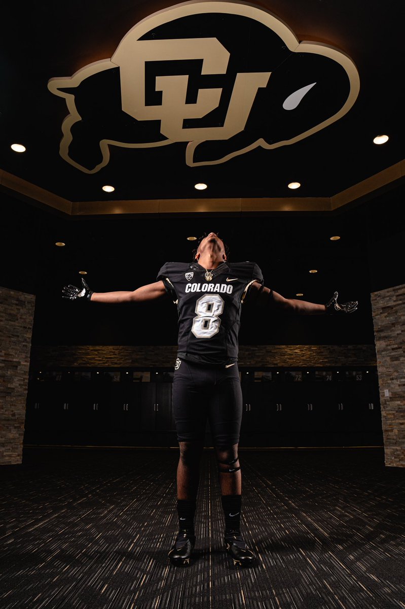 KaydenSoares's tweet photo. Had a great time this weekend❗️@CUBuffsFootball @coachmarksmith  Appreciate the love‼️ Let’s go @the_next_up_ 🔥🔥💪🏾🦬 https://t.co/HBMU7PQ92u