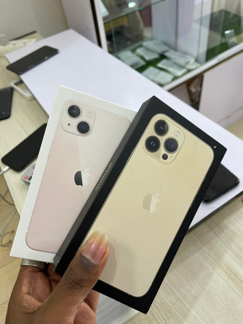 GTM_BUSINESS's tweet photo. Vous n'achetez pas vos téléphones comme ça que vous allez bien snaper avec quoi ? En plus c'est décembre

📞6 93 14 48 65

📍 Douala// Yaoundé

Rt + fav très apprécié notre client est peut être dans ta TL 🙏

SURTOUT ABONNEZ-VOUS POUR NE PAS MANQUER LE JEUX CONCOURS À VENIR https://t.co/SqKhEph4xM