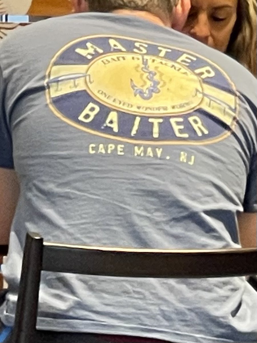 NiceGuyNaughty's tweet photo. Who wouldn’t wanna hangout with this guy? Spotted in DT DC Starbucks #popperbate #daddybate #dmnfreaks #dcmasturbators https://t.co/lbXFmlM4ZK