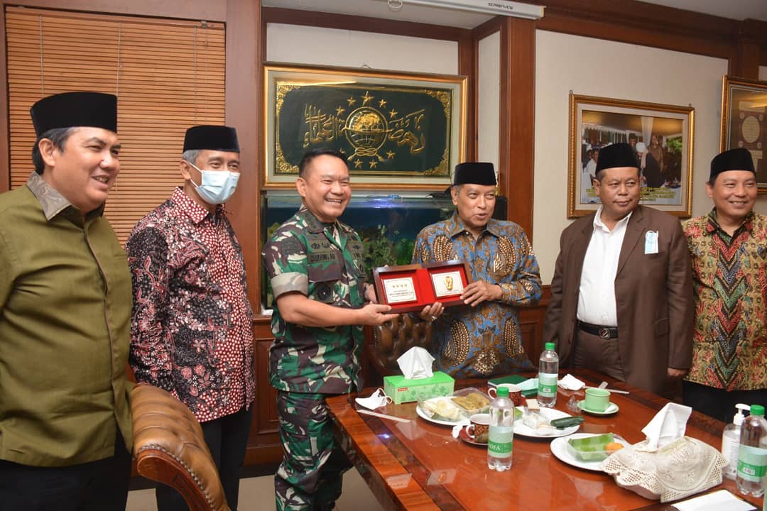 TNI AD tweet media