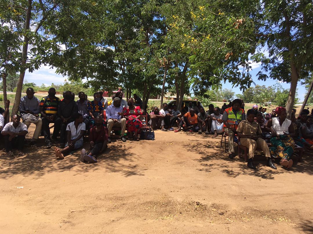 miaa2019's tweet photo. Mobile court session at Lirangwe, TA Lundu in Blantyre. The Case involves a 28 year old prophet who defiled a 15 year old girl. The case has been adjourned to 14 December, 2021 for the final judgement.
#FCIproject
@ActionaidM @unwomenmalawi @MalawiUNICEF @HumanRightsMW https://t.co/dy5OP03atC