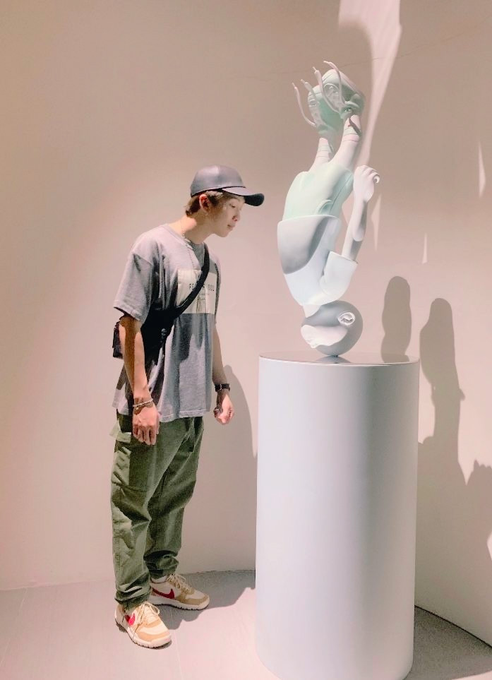 museum date, with namjoon ♡︎

[ #ARSD #ARMYSelcaDay <a href="/BTS_twt/">방탄소년단</a> ]