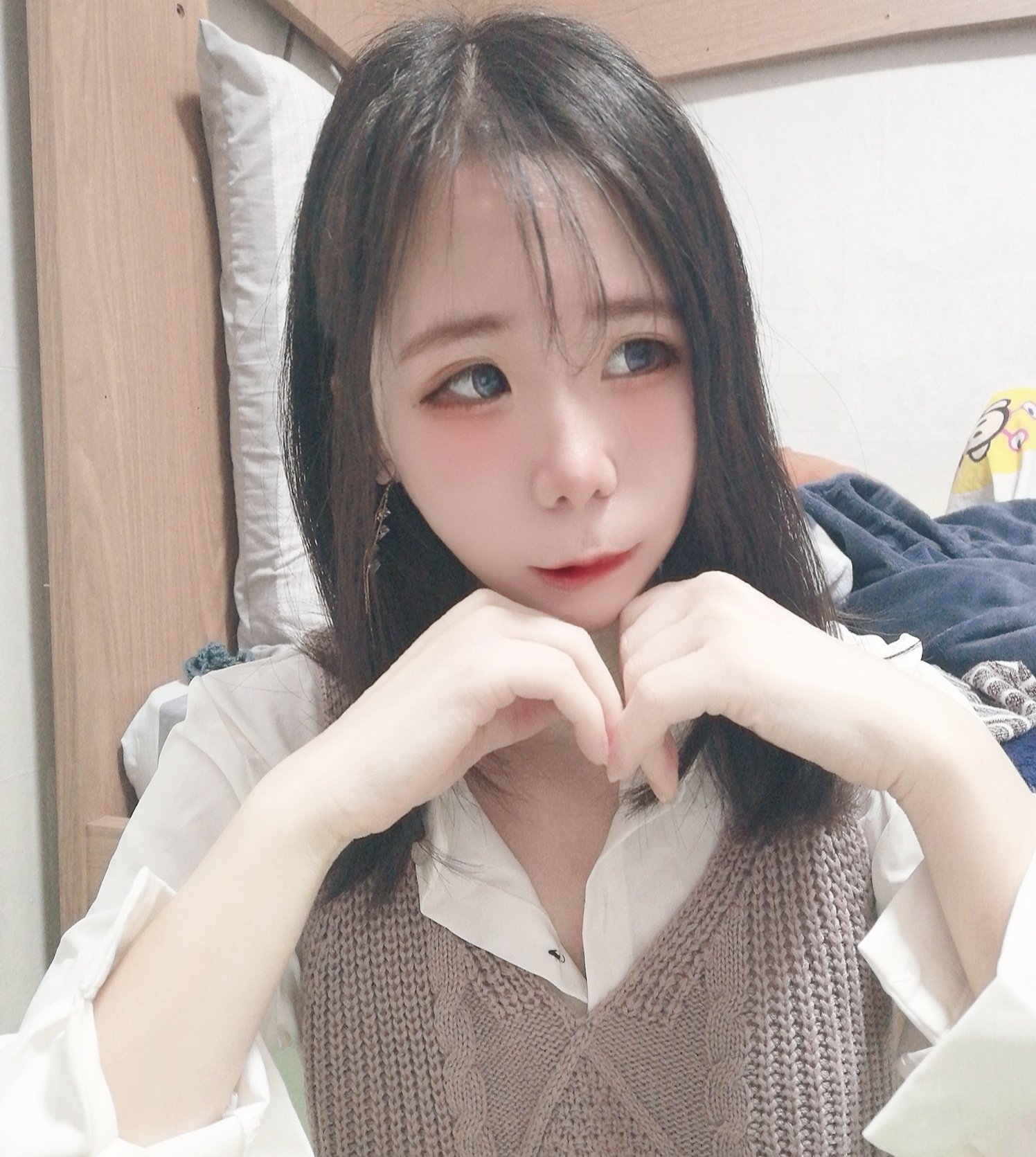 ℒ𝒶𝒾 𝓀𝓌𝒶𝓃 黒髪 美男美女と繋がりたい 自撮り女子 Selfie いいね返し 写真 お久しぶり お姉さん 最近病気になった 14日間病気である 私は回復しました 今日の私が好きです T Co Ucu0ppsi31 Twitter