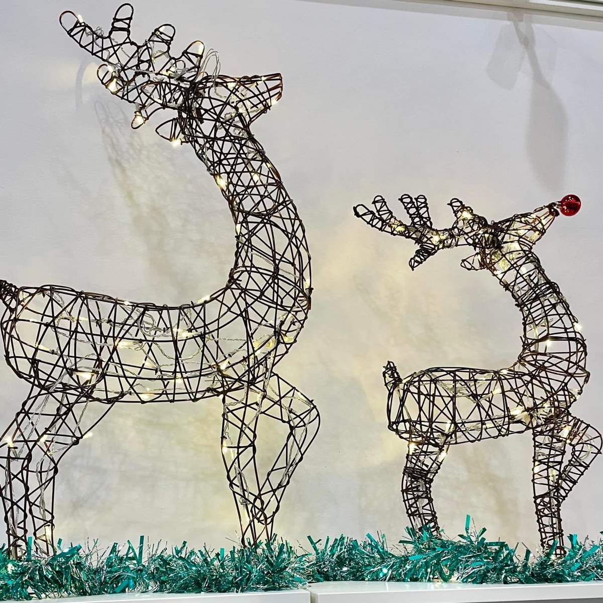 Christmas has arrived at Central Library! Pop in and browse our wonderful collection of children’s Christmas books (lots of Christmas books for adults too) 🎄🎄🎄🎄🎄<a href="/LBofBromley/">Bromley Council</a> <a href="/Better_UK/">Better</a> <a href="/BromleyWell/">Bromley Well</a> @YourBromley