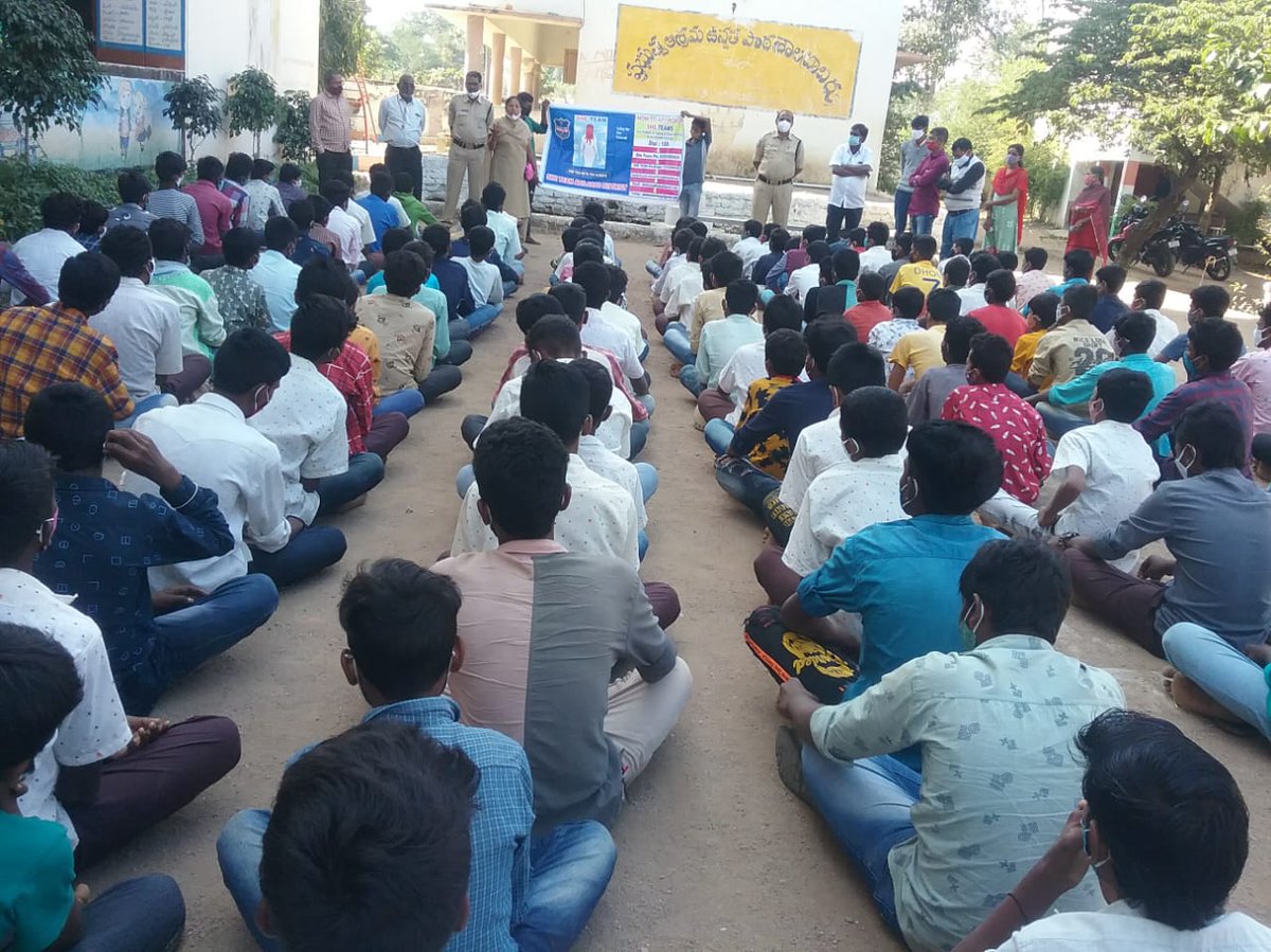 AdilabadShe's tweet photo. As per the instructions of the Adilabad SP Sri,Rajesh Chandra IPS,She Team Conducted Awareness Session at KGBV Bheempur, ZPSS Pochhera &amp; KGBV Thosham.  about various topics like QR code,She team Number, Child Marriages, Gender sensitization, Gender equality,Cyber Security Tips. https://t.co/PexRdE7MGE