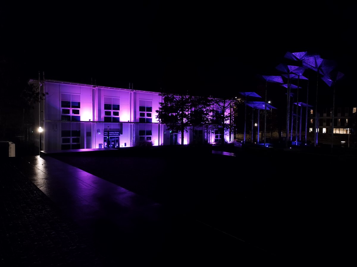 Last week @AM_Kilday & members from the Staff Disability Network got together to light up the Lloyd Building for #DisabilityHistoryMonth 💜✨
The #PurpleLightUp will be running until 9 December, so stop by and enjoy the view if you can! @BrookesEDI