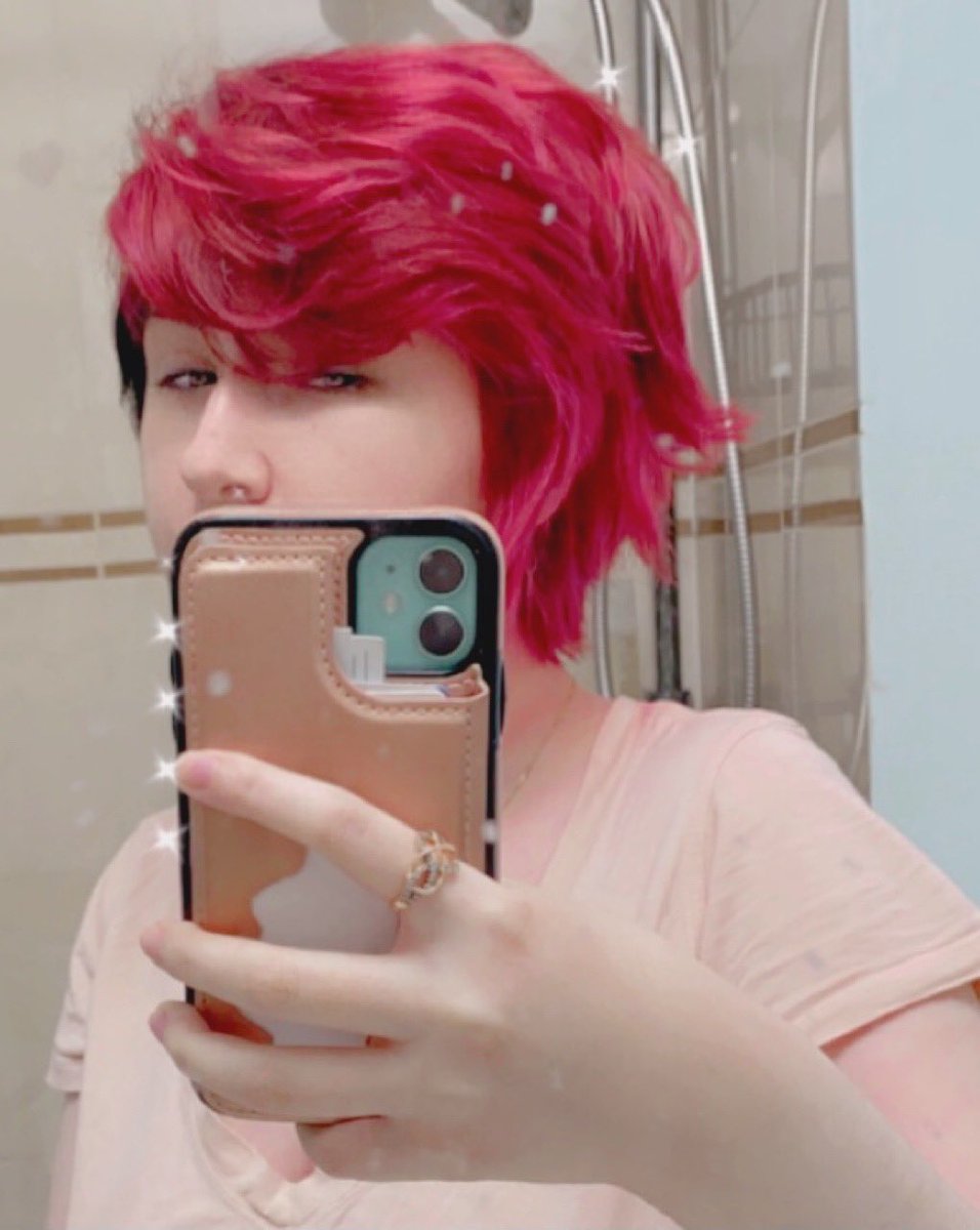beemuncher's tweet photo. Just kind wanted to show the side again bc for an actual haircut I think we nailed it #Arcane #vi #pleasebenicetome #arcanevi https://t.co/6MbK7XVYtz
