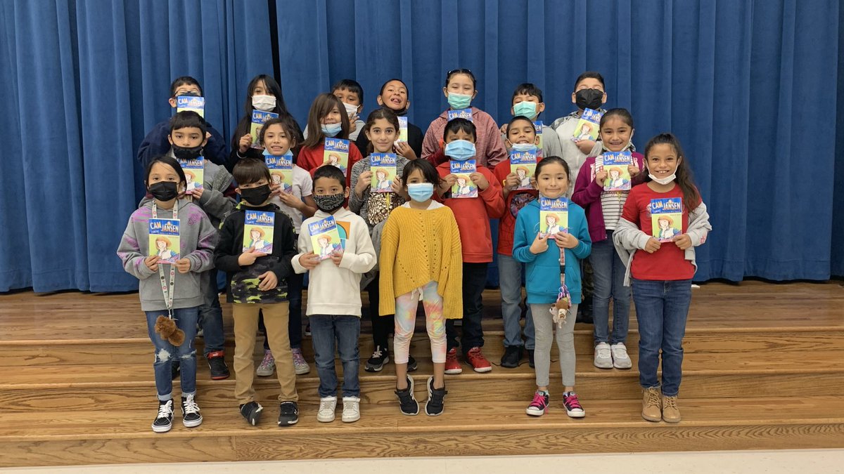 DZLZuniga's tweet photo. Exploring elements of fiction with none other than Cam Jansen and the Mystery of the Stolen Diamonds. 💎 Mystery genre book study for the win! https://t.co/7wNwocd125