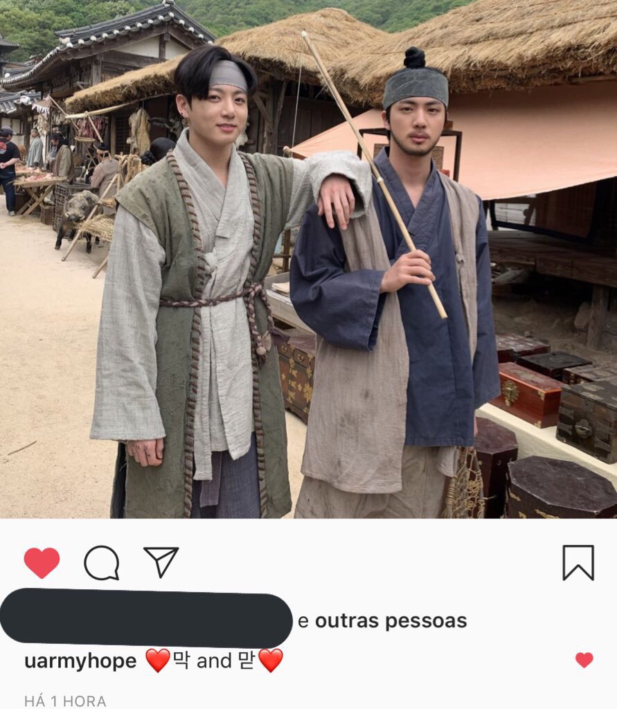 UniversBTS_'s tweet photo. [INSTAGRAM] Hobi comentou na postagem do Jin:

 🐿️ : ❤️ mak* e mat* ❤️

 o comentário de hobi é uma forma abreviada de
 막 (내) maknae = mais jovem do grupo, e
 맏 (형) mathyung = hyung mais velho no grupo

 🐿 @BTS_twt ©️bts_trans https://t.co/ejC9PgcGzm