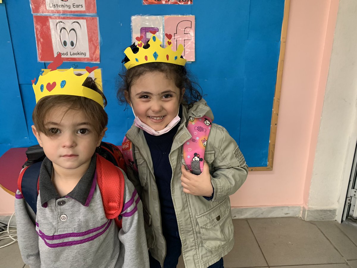 rovina_fodda's tweet photo. These are the princesses and princes of #KG1B for today 💪💪💪 #good_behavior #hard_workers @HaninElzein  @makdawhaschool @FThaalby https://t.co/X6atFDjYRG