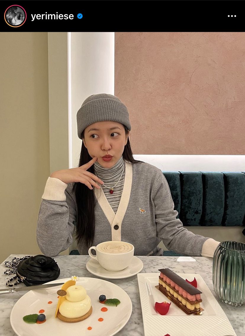 timetojungri's tweet photo. same “🥰”  #jungri https://t.co/xvzQNAIHHf