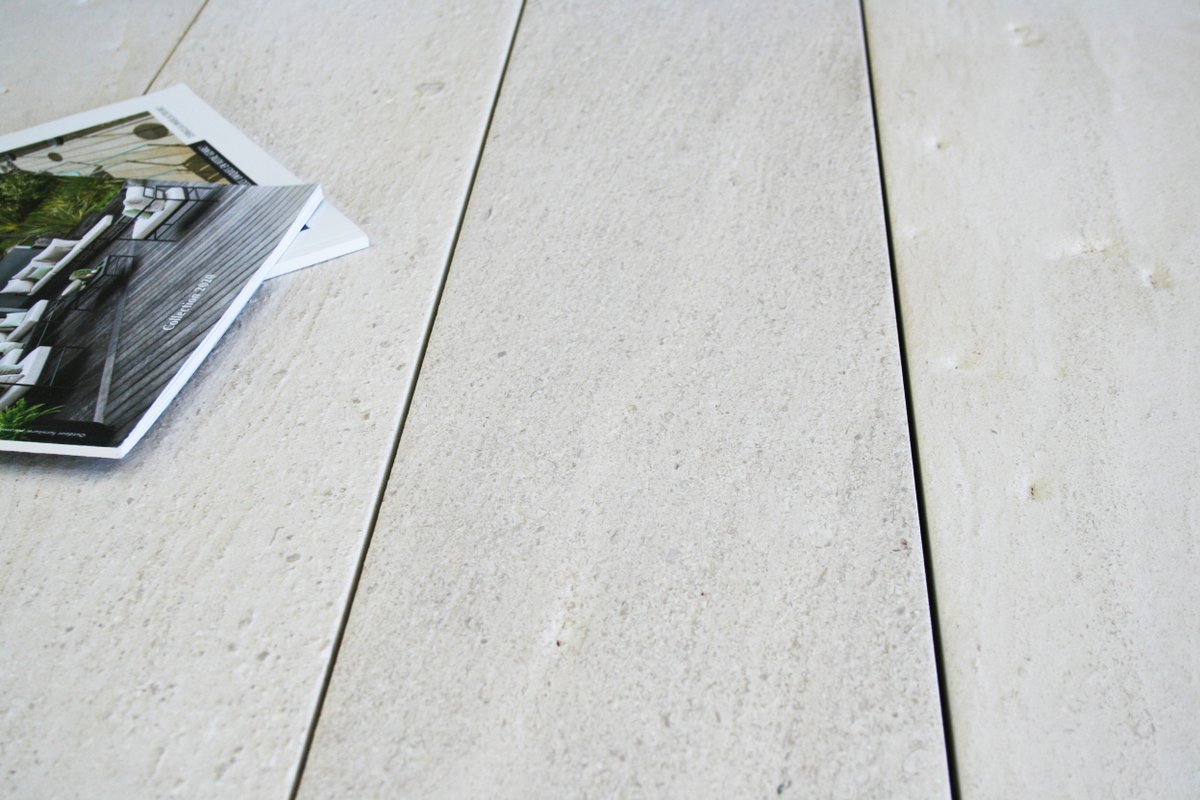 NatStoneOutlet's tweet photo. Moca Cream limestone strips 100x15x2cm @ 22.50€ / m2 - https://t.co/VGB8VjeSMD #mocacream #beigelimestone #limestonetiles #naturalstoneoutlet #outlet #tiles #Portugal https://t.co/PpdoFxpCYA