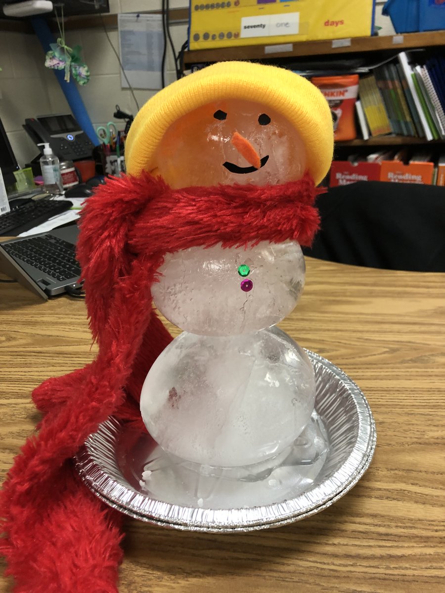 MrsEB88786096's tweet photo. We have a special guest today. @ForestLakeEagle https://t.co/DxTtCNQ204