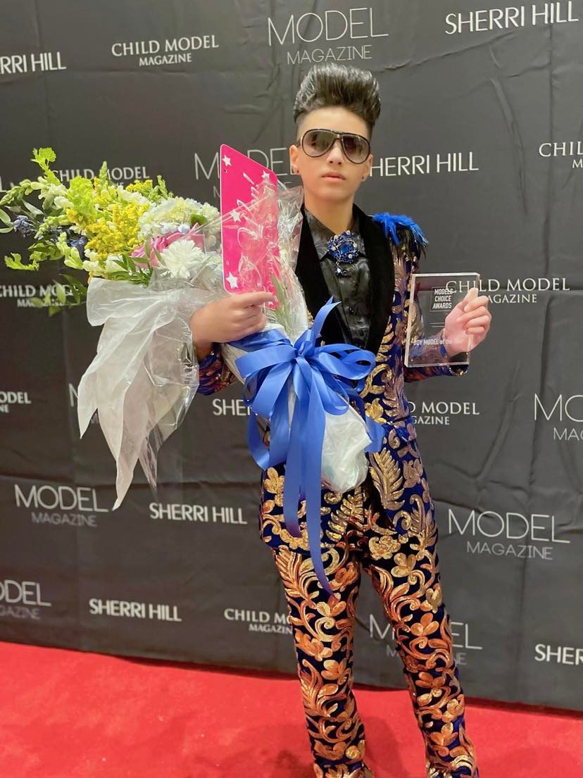KaylerRaez's tweet photo. NEW SWIMSUIT GALLERY ON TUESDAY!
"YESSSS!!! I brought home the overall prize at the 2021 Child Model Magazine (CMM) @childmodelmag Competition at @WaltDisneyWorld in beautiful Orlando @visitorlando
READ FULL STATEMENT: https://t.co/D1V50JikJf
#kaylerraez #childmodelmagazine https://t.co/JWfjyW0iRQ