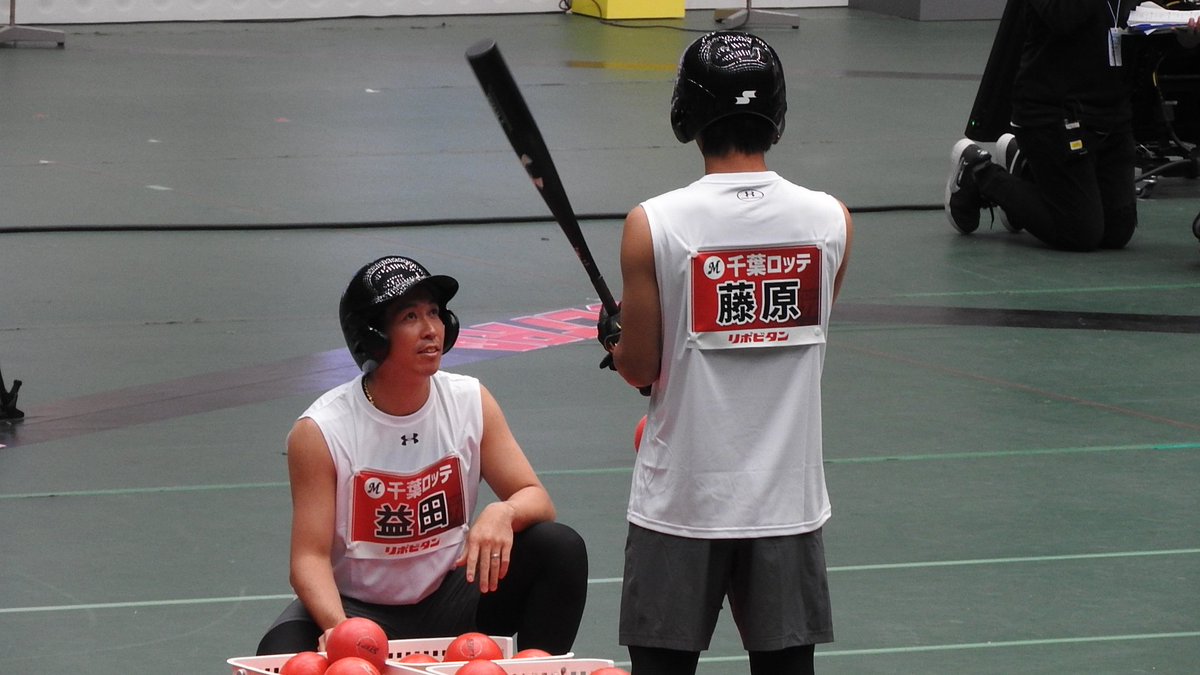 幼なじみの戯れと対決が観られて嬉しい😊 #小園海斗 #藤原恭大 #超プロ