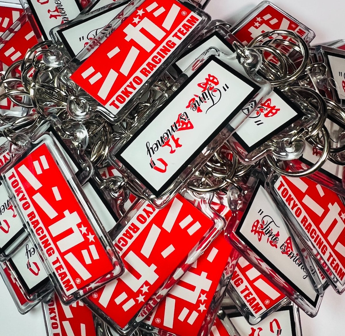 SGS_24h's tweet photo. 社長が女の子に配り終えたので、グッツ在��として回収してきました。

新作キーホルダー��2種類）
⚠️販売開始します⚠️
https://t.co/Nv5Fx9Ukge https://t.co/VmixboRFhv