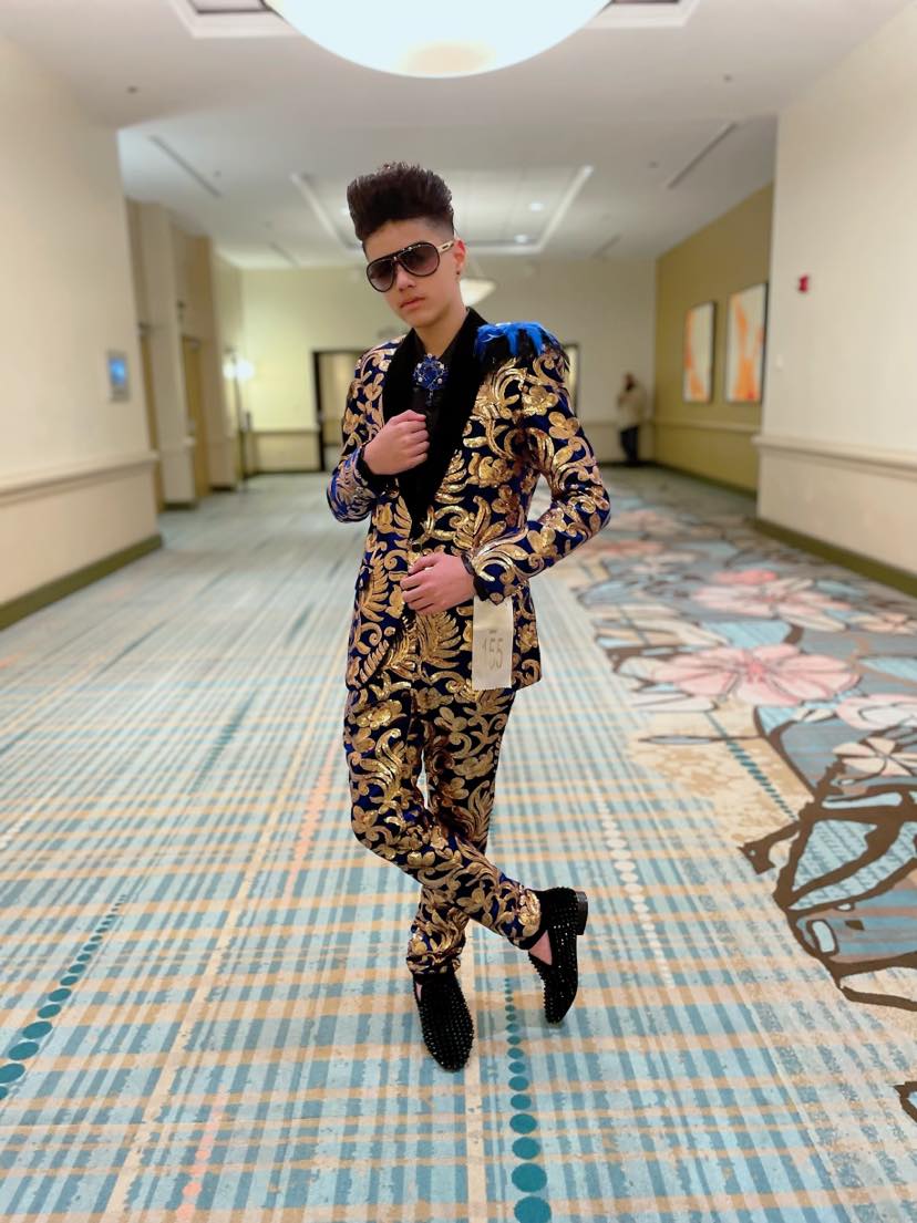 KaylerRaez's tweet photo. NEW SWIMSUIT GALLERY ON TUESDAY!
"YESSSS!!! I brought home the overall prize at the 2021 Child Model Magazine (CMM) @childmodelmag Competition at @WaltDisneyWorld in beautiful Orlando @visitorlando
READ FULL STATEMENT: https://t.co/D1V50JikJf
#kaylerraez #childmodelmagazine https://t.co/JWfjyW0iRQ