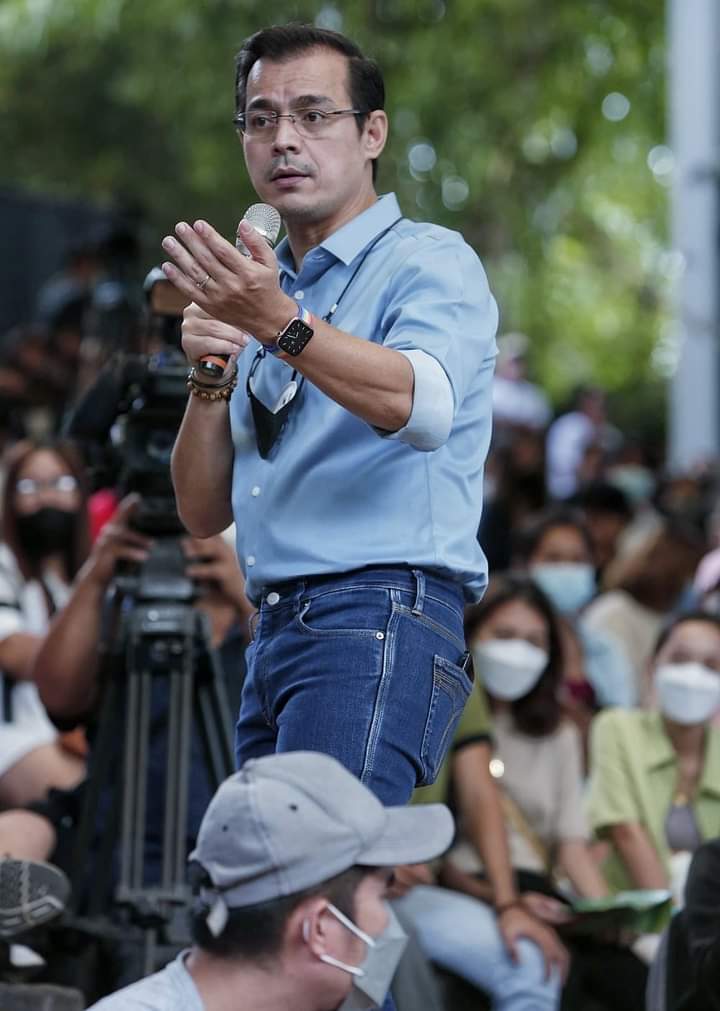msmarisf24's tweet photo. @inquirerdotnet @GabrielLaluINQ @IskoMoreno for 2022! Siya'y mahusay, malasakit, matulungin, makadiyos, matino, malinis at matibay. Iboto natin siya sa darating na halalan 2022. Pilipinas, God First! 

#IkawNaISKO #BilisKilos #IskoNaman ☝🏻💙🇵🇭 https://t.co/YsLfRDsRK7