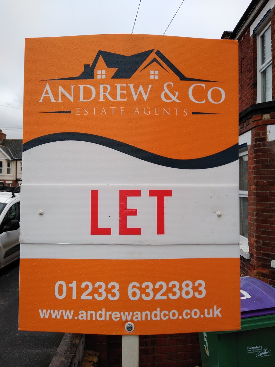 cwsashford's tweet photo. A nice bright LET board on a gloomy old day 🌧️
Great work Andrew &amp; Co 😁

#KENT #andrewandco #countrywidesigns https://t.co/wHe7ysQSi0