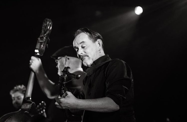 Nice pics by Pim Petersen, taken at our gig with Tim Knol at Poppodium Zinder last week. Thanks for sharing Pim! <a href="/ZinderTiel/">Zinder Tiel</a> <a href="/timknol/">Tim Knol</a>