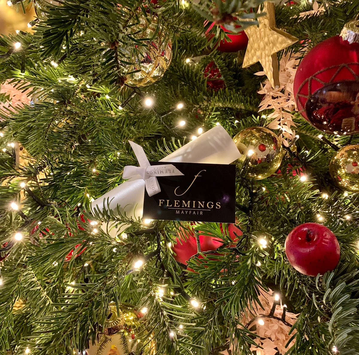 Give the gift of Flemings this Christmas 🎁 For the ultimate luxury experience with either a six-course tasting menu voucher at Ormer Mayfair or a monetary voucher to put towards your special someone's next trip to stay at Flemings Mayfair.

flemingsmayfair.skchase.com/vouchers